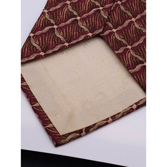 Cole Haan Mens Vintage Silk Tie Red & Gold Geometric Pattern - Picture 8 of 16